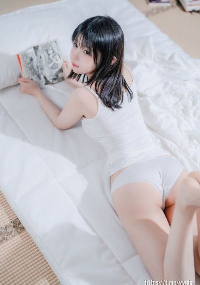 触摸女孩
