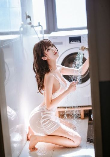 不许穿内裤随时挨c调教动图